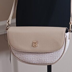 Brand New With Tags Tommy Hilfiger Saddle Jacquard Cross Body Bag Ivory & Cream